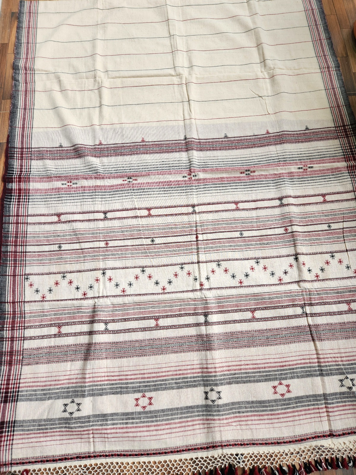 Handloom Bhujodi cotton saree officewear summer wardrobe kutch saree kutchi bharat