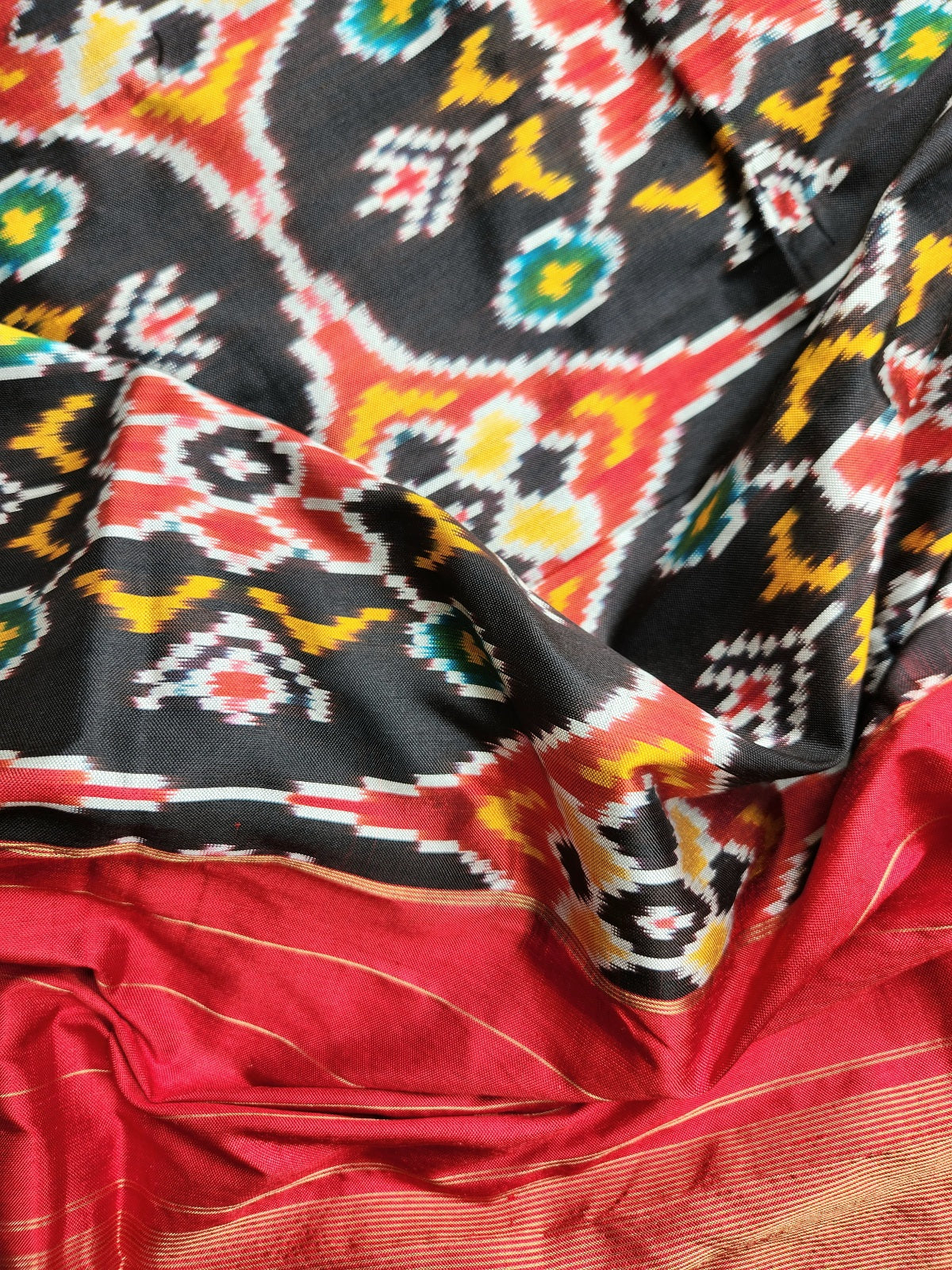 Patola Silk Dupatta Black and red dupatta Handloom Indian gifts Wedding Shopping ikat dupatta
