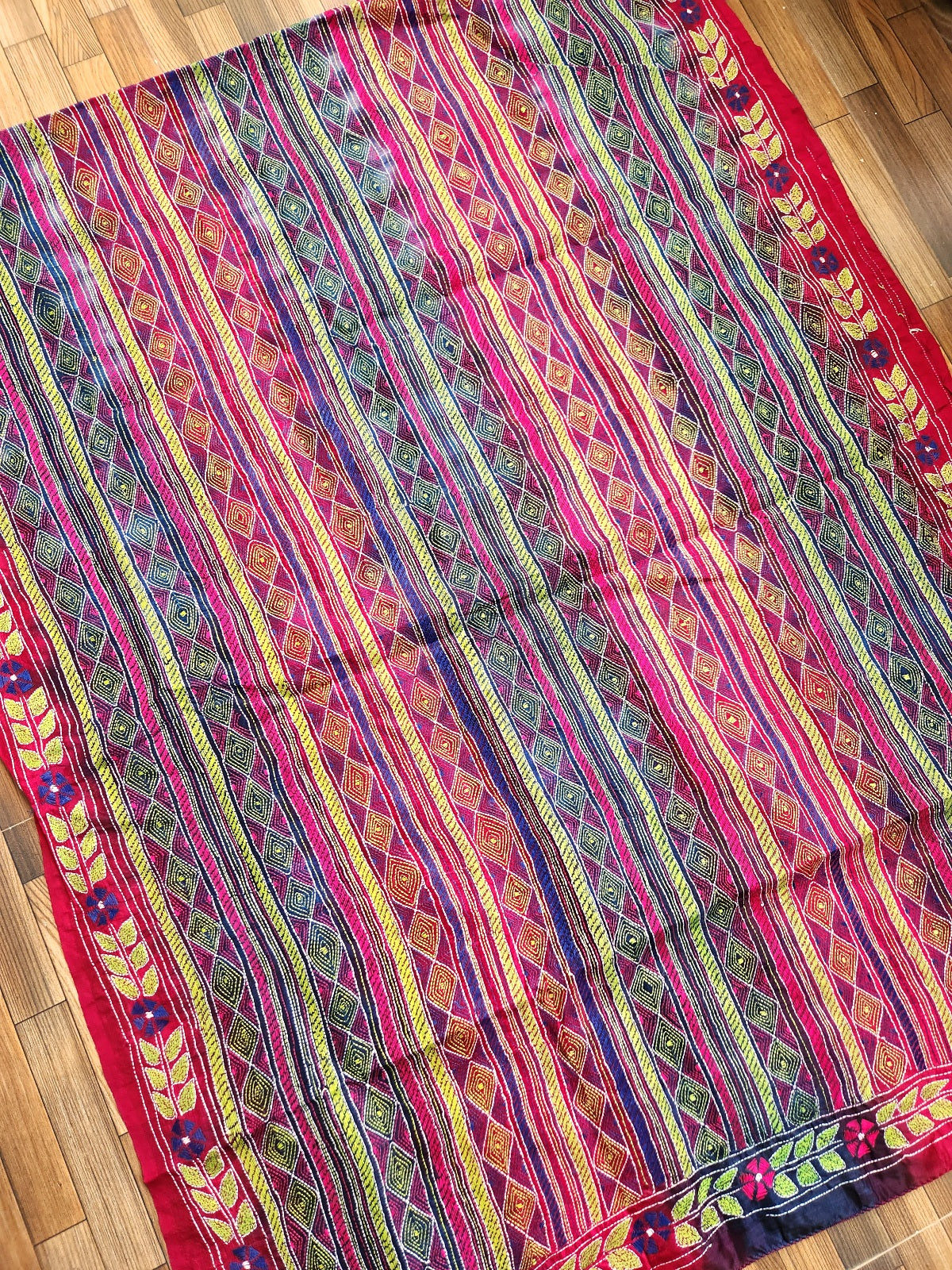 Kantha Dupatta Pink dupatta