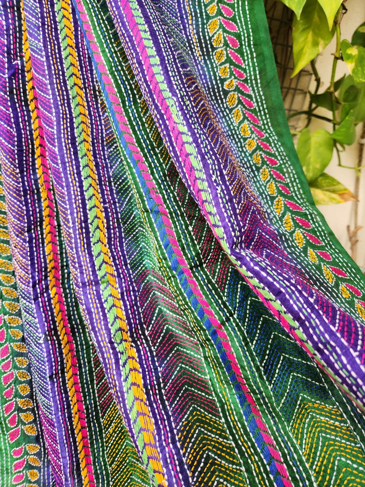 kantha dupatta green dupatta peacock colors