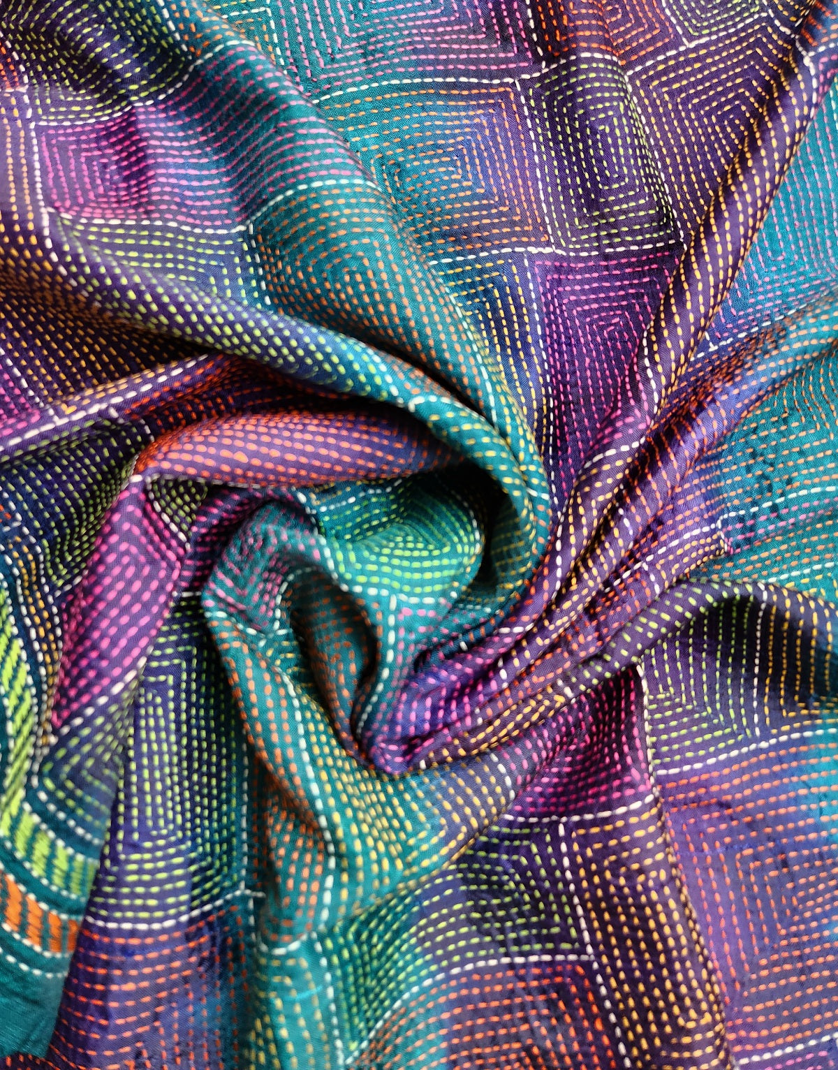 PEACOCK COLORS