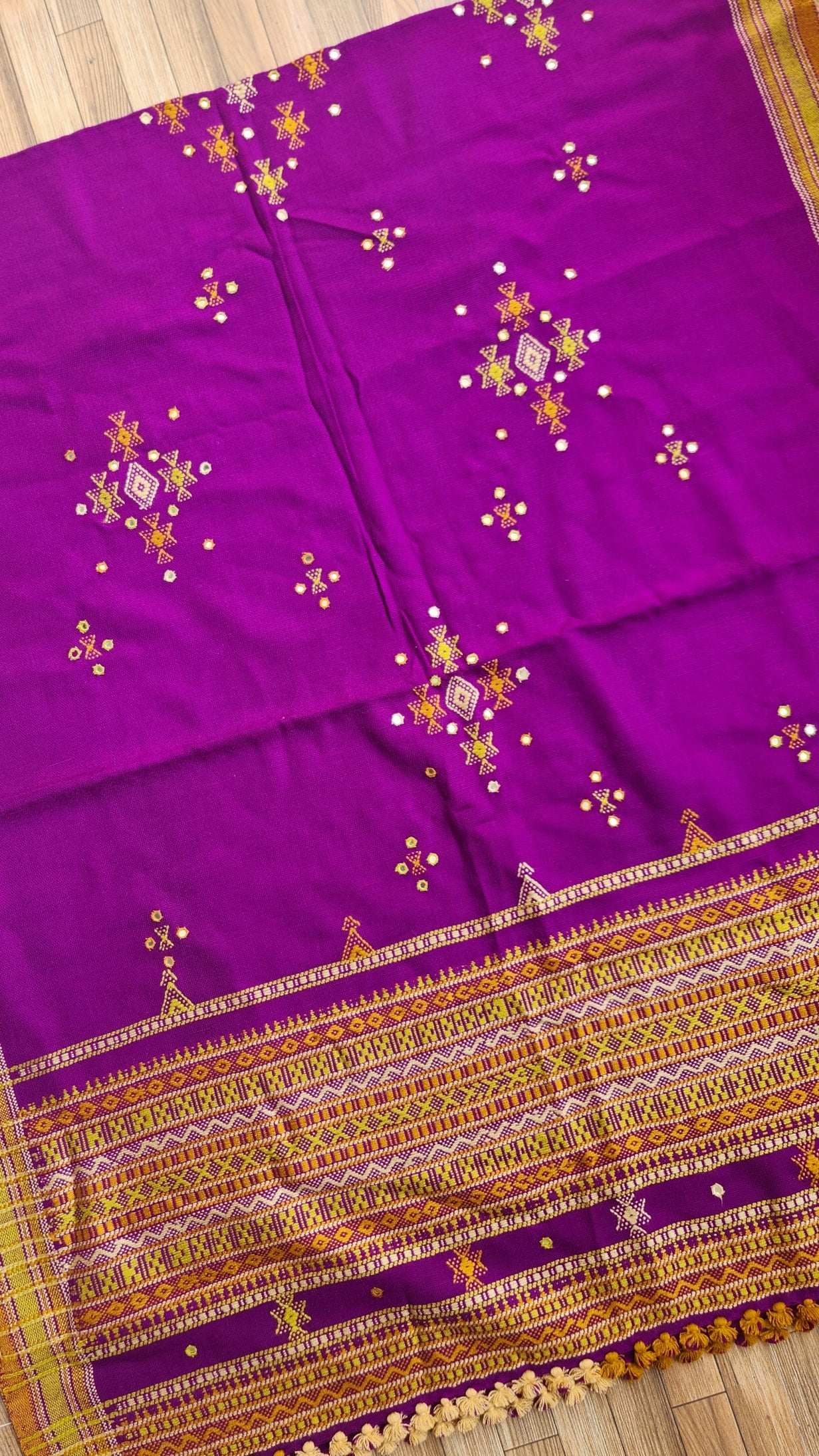 BHUJODI SHAWL