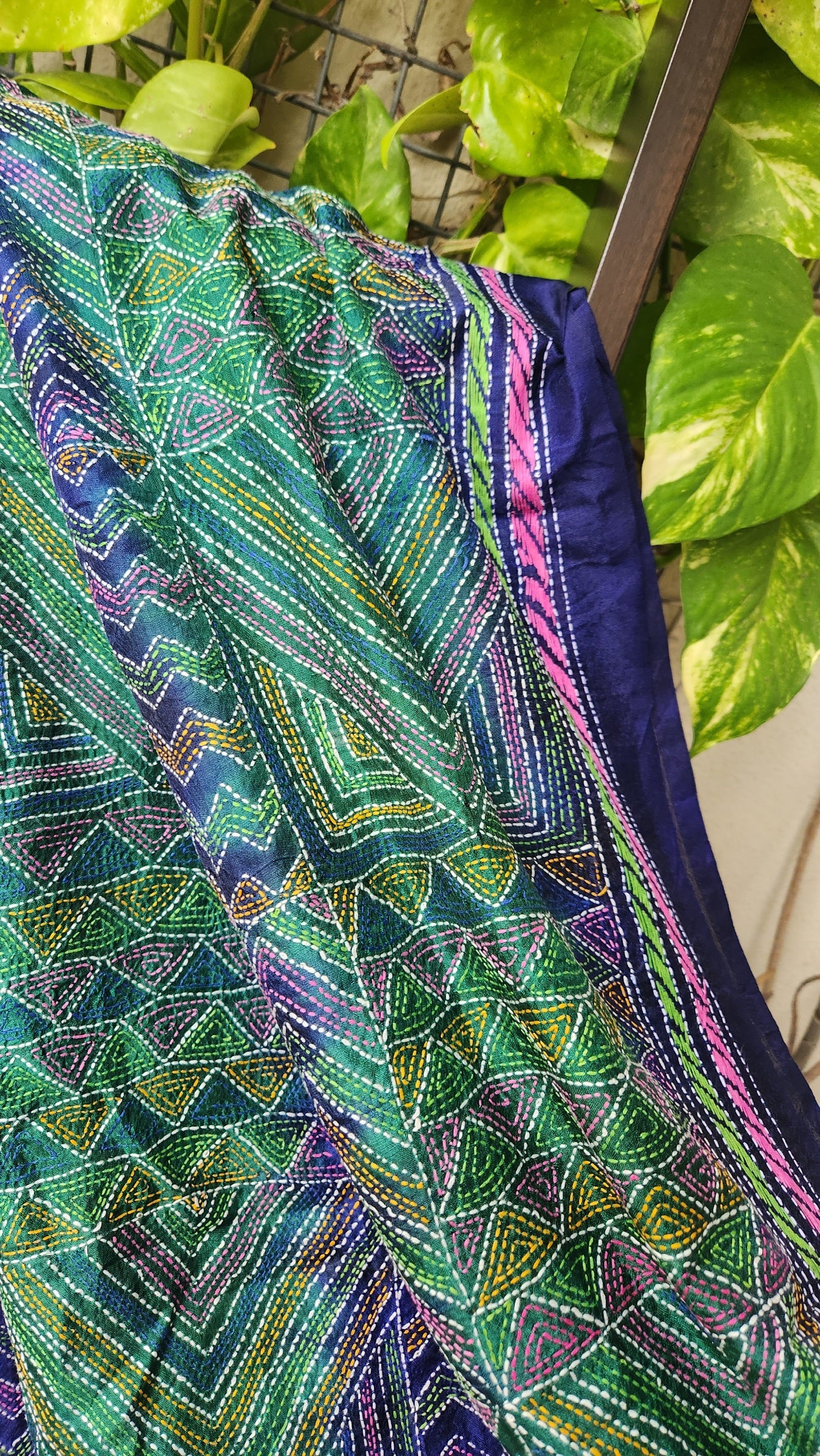 PEACOCK COLORS