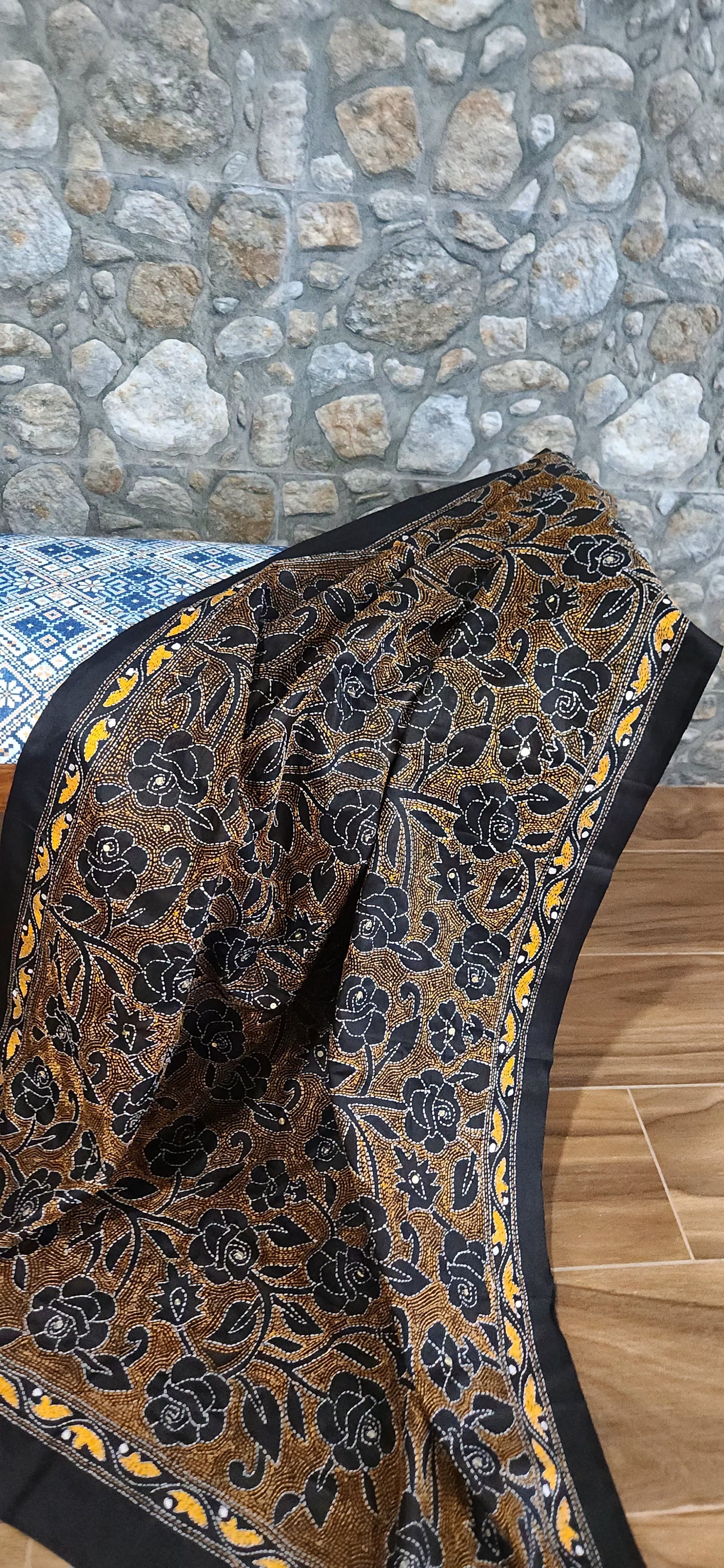 BLACK GOLD SEQUIN KANTHA DUPATTA