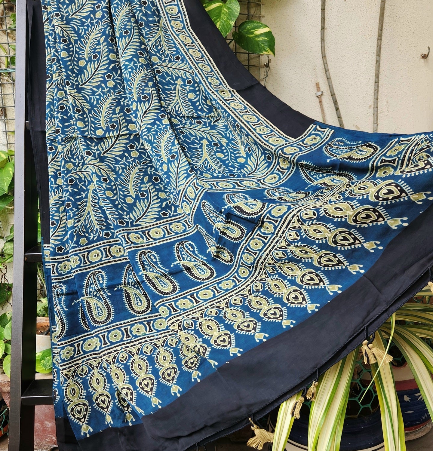 Ajrakh dupatta