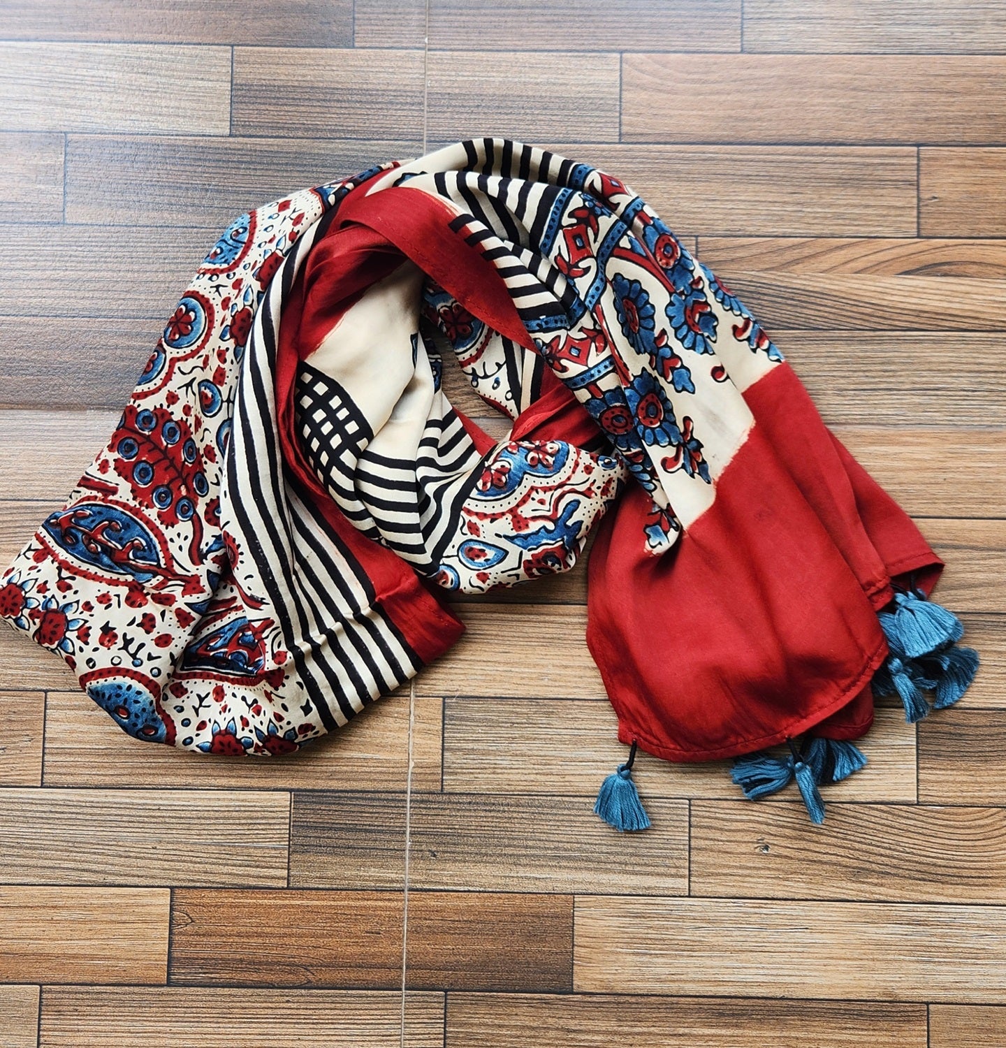 AJRAKH SILK STOLE
