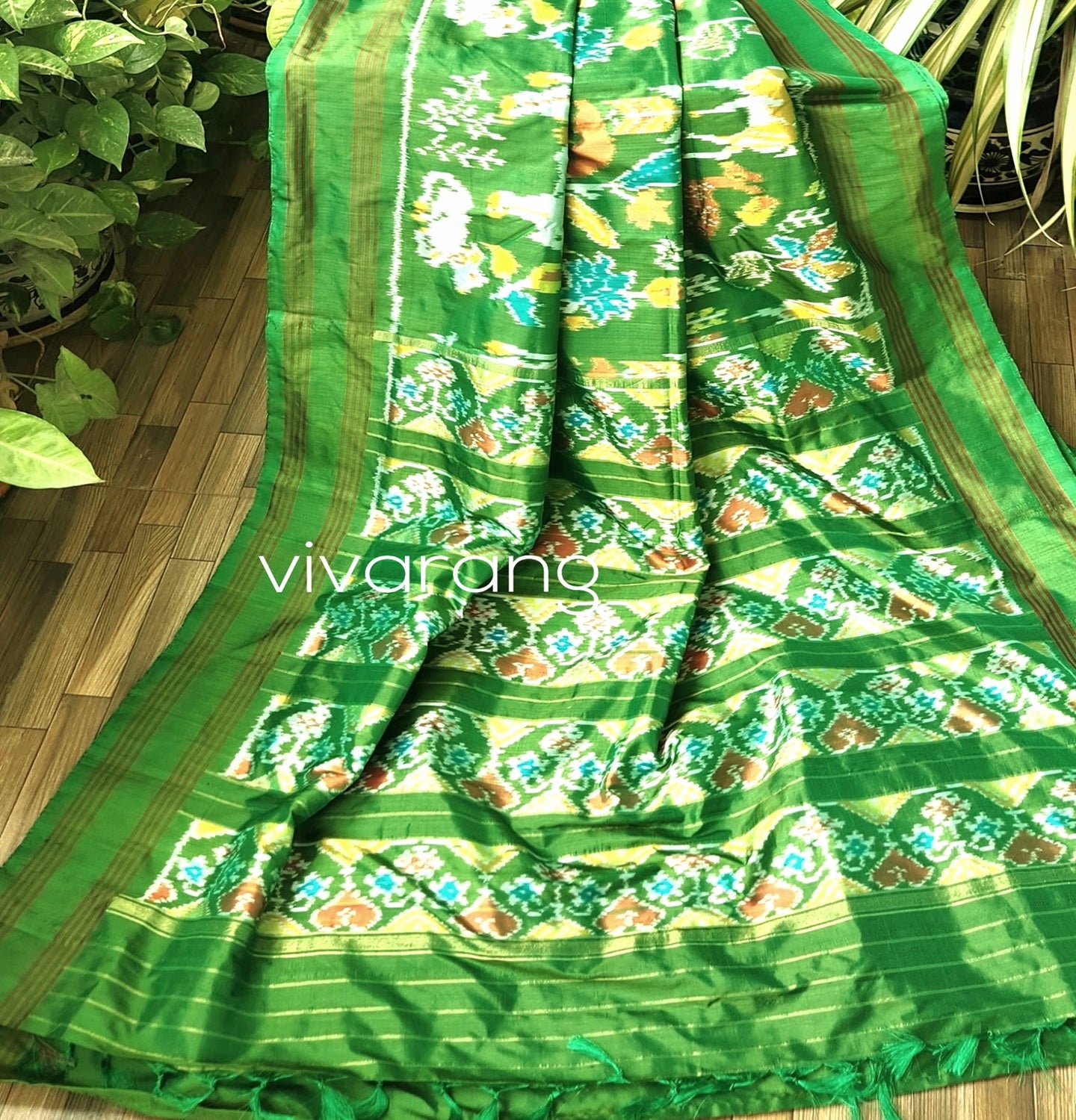 Green saree wedding saree patola saree mehndi look