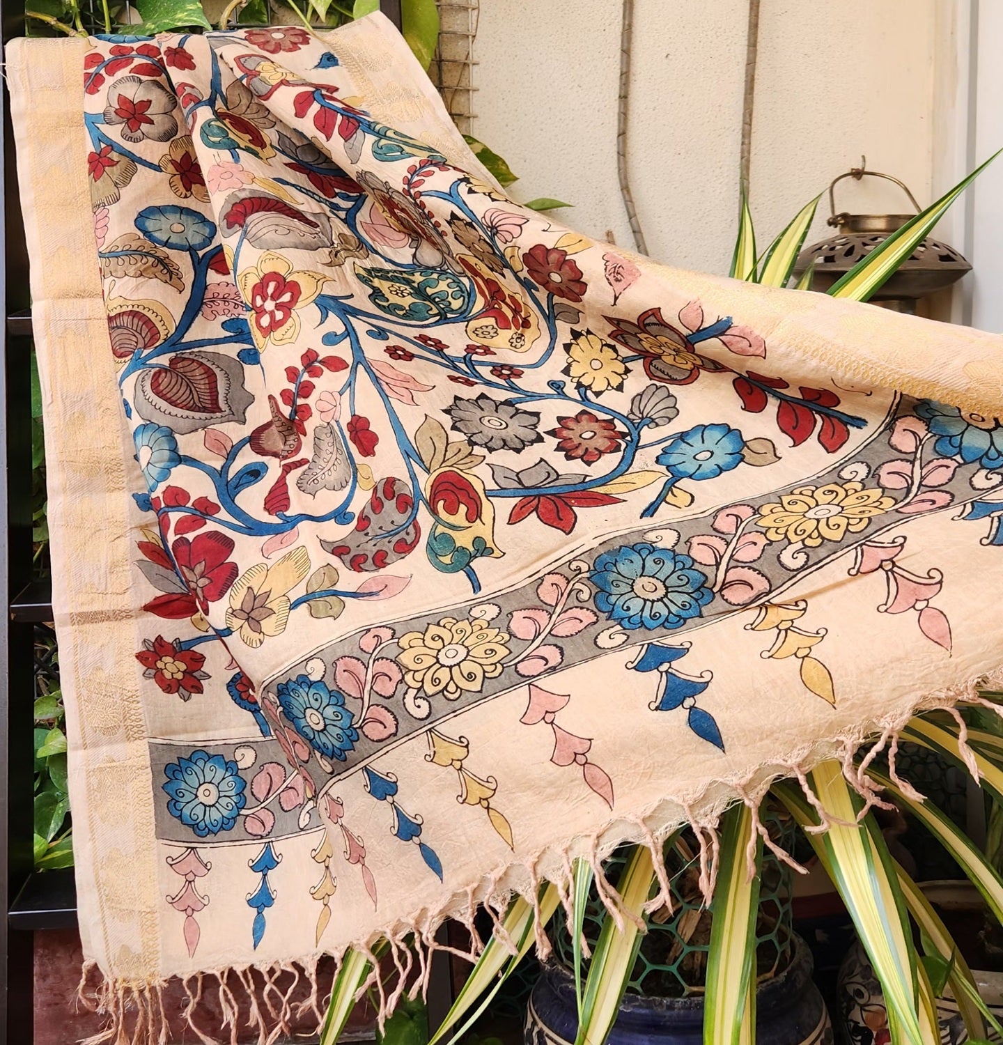 kalamkari dupatta pen kalamkari