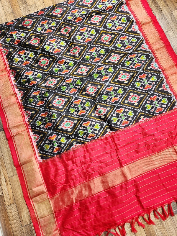 Patola Silk Dupatta Black Red dupatta Handloom Indian gifts Wedding Shopping ikat dupatta