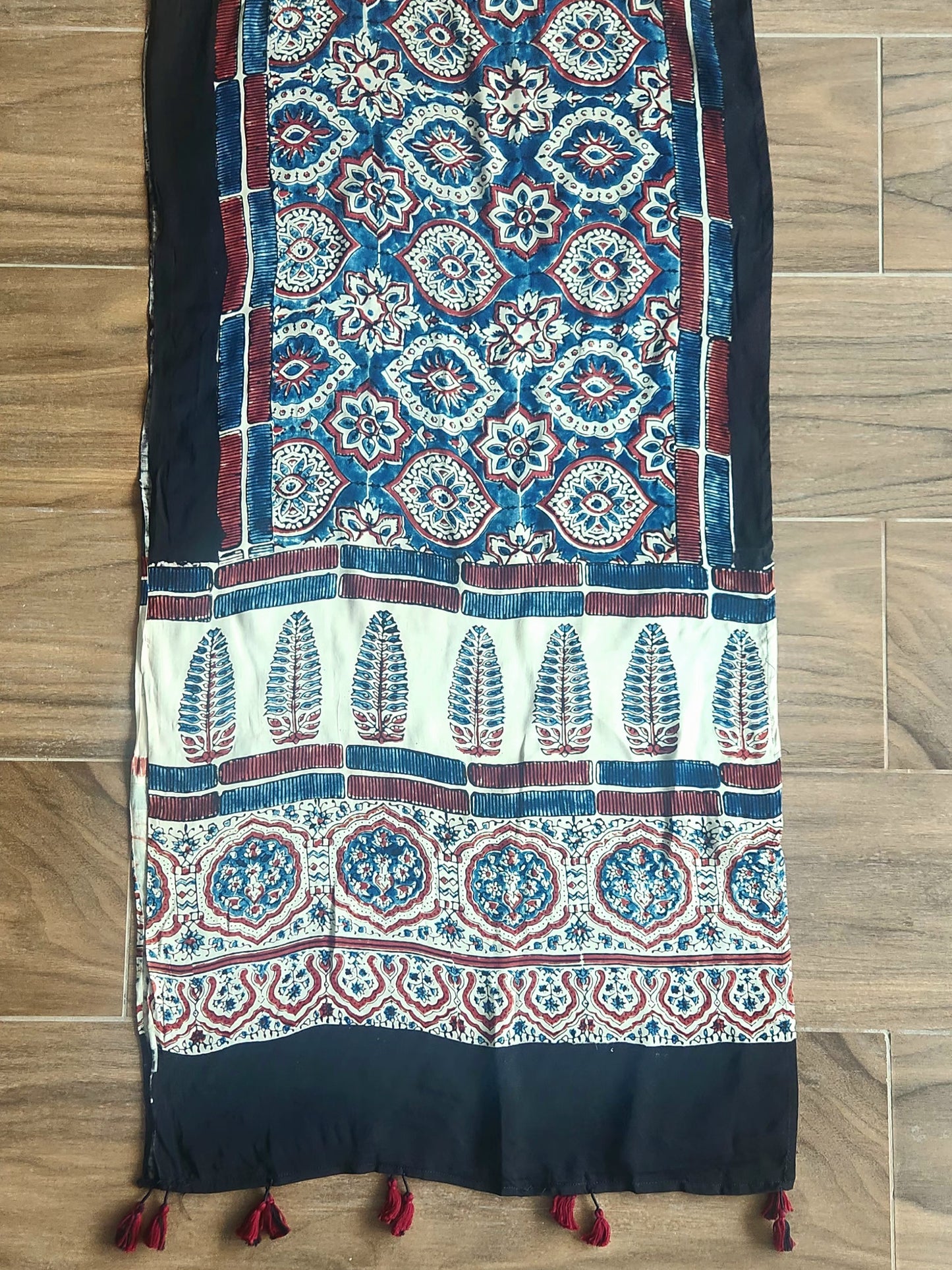 AJRAKH SILK STOLE