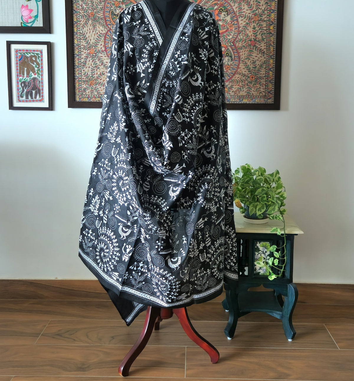 WARLI KANTHA DUPATTA