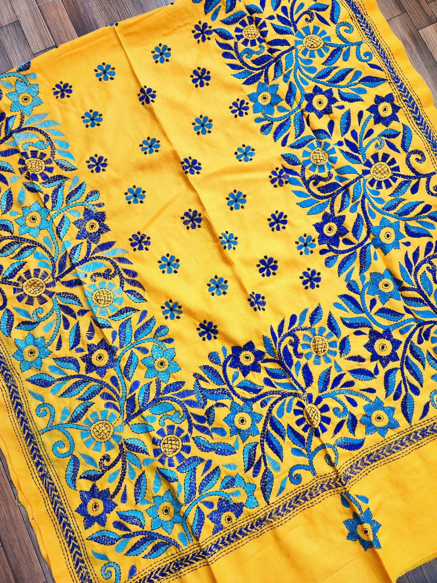 KANTHA WOOLEN SHAWL