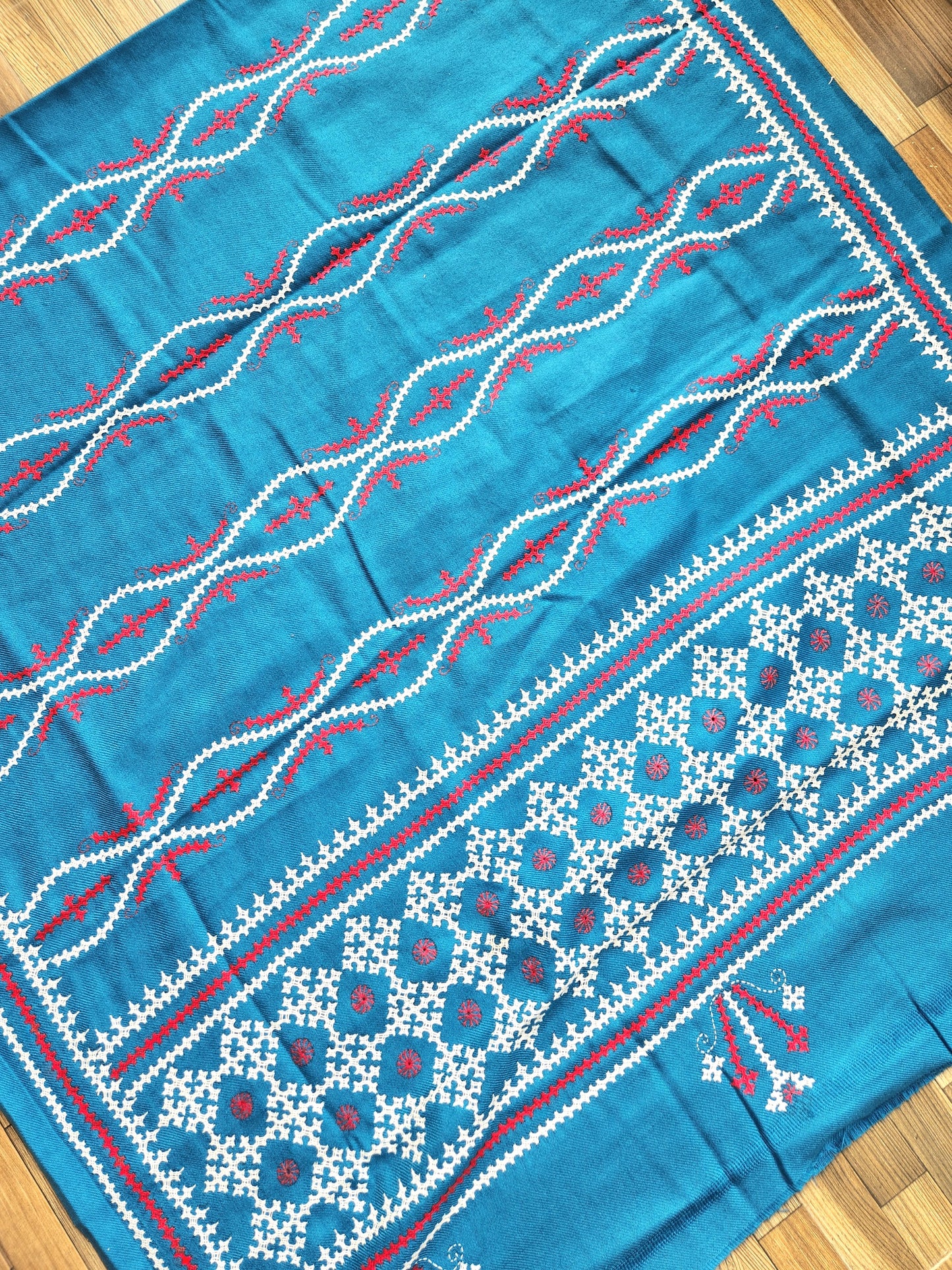 kutchwork woolen shawls handmade gifts Indian gifts handembroidery win…