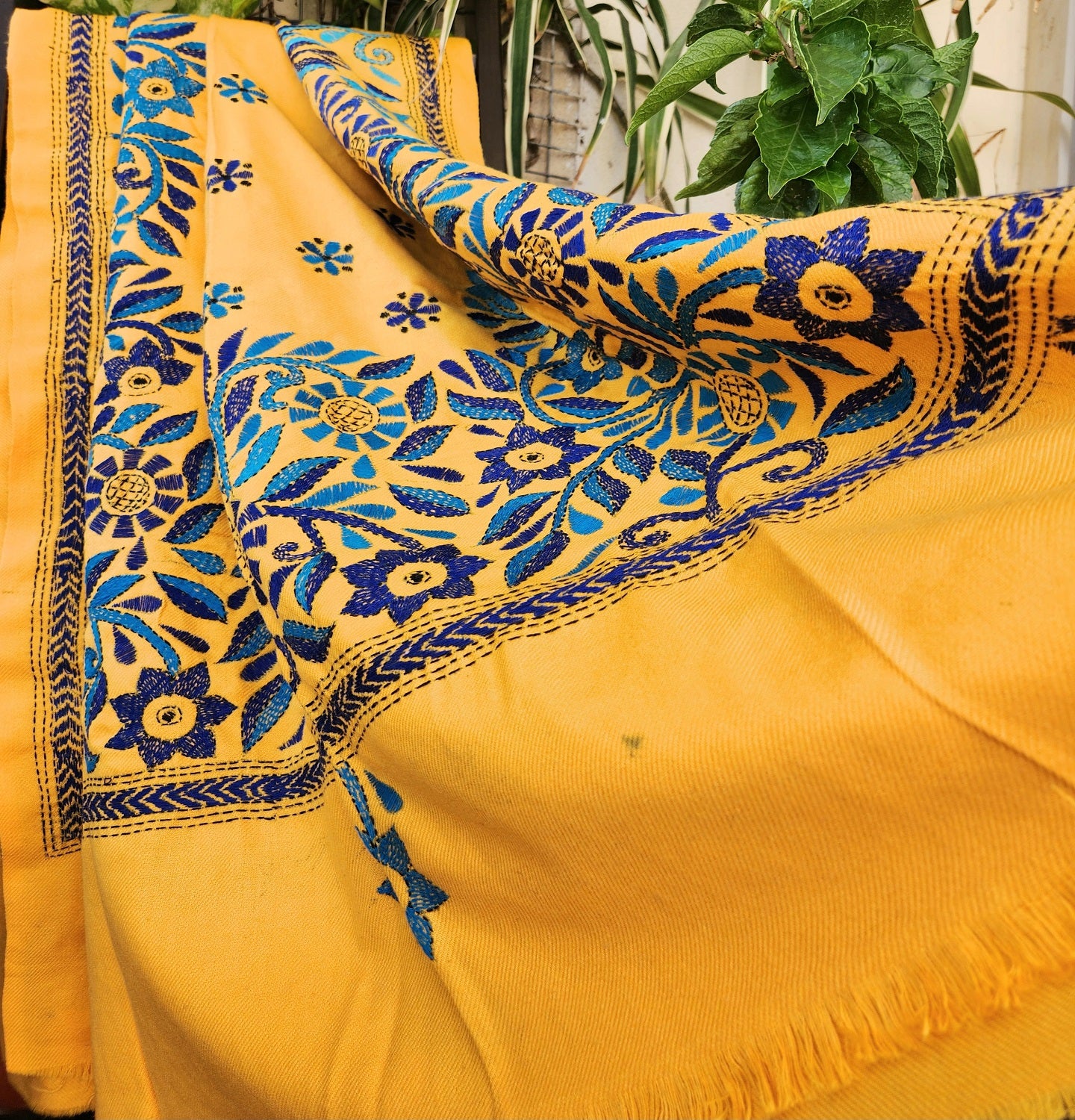 KANTHA WOOLEN SHAWL
