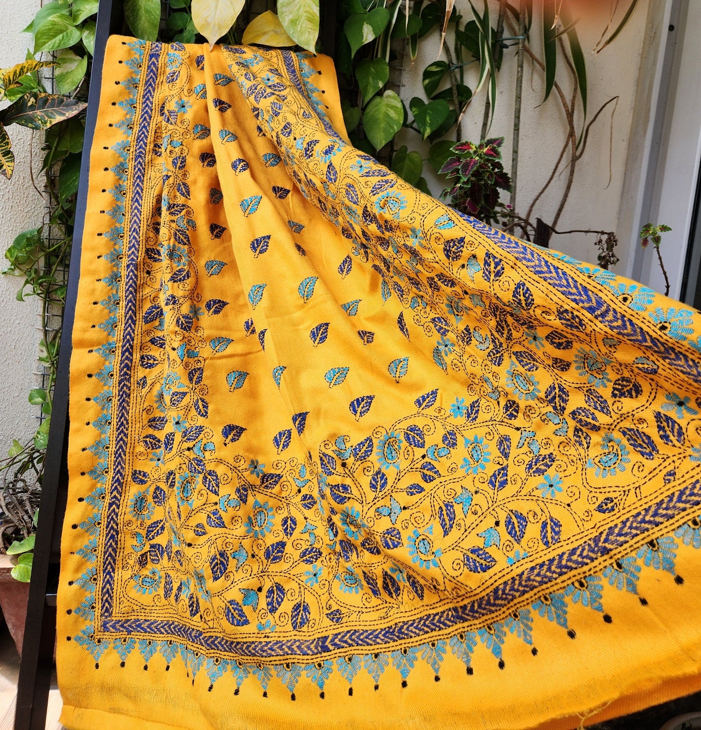 KANTHA WOOLEN SHAWL