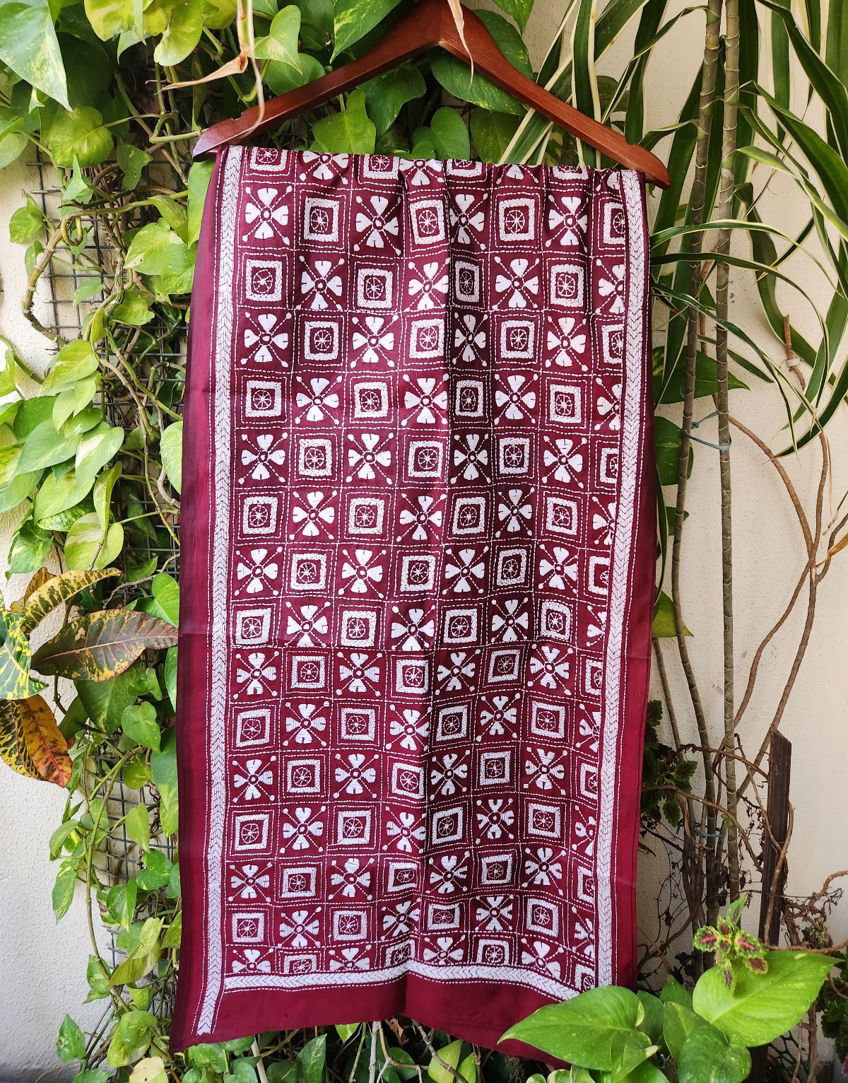 kantha stoles floral Indian gifts corporate gifts handmade slow fashion roses blue