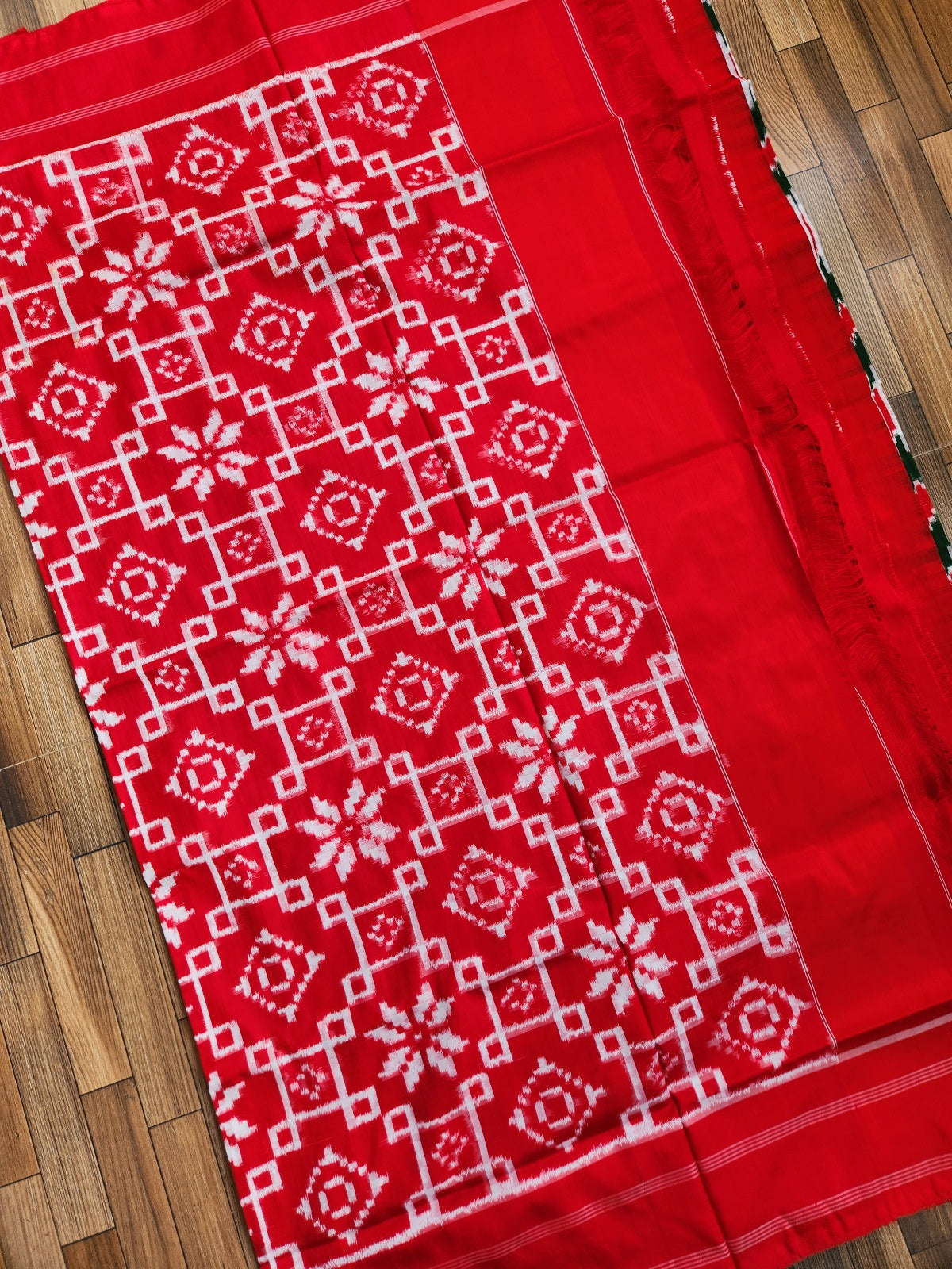 TELIA RUMAL SAREE ikatsaree silk saree handloom ikatlove sarees red and green telia rumal