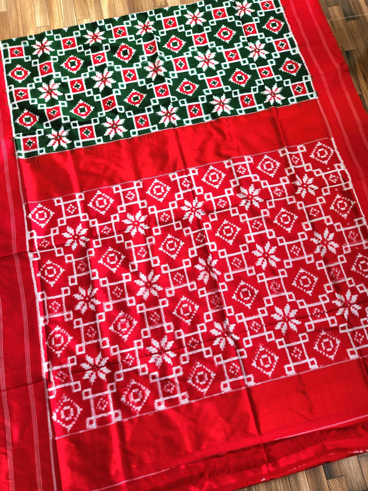 TELIA RUMAL SAREE ikatsaree silk saree handloom ikatlove sarees red and green telia rumal