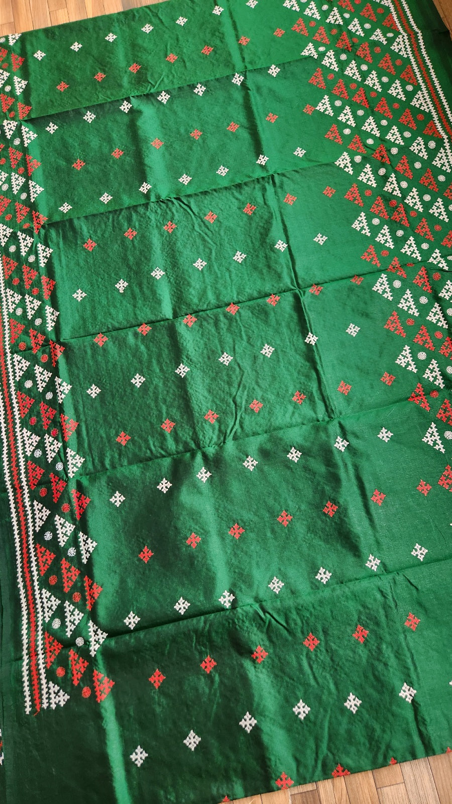 Green silk saree handmade kutchwork saree kutchibharat green saree mehndilook wedding shopping