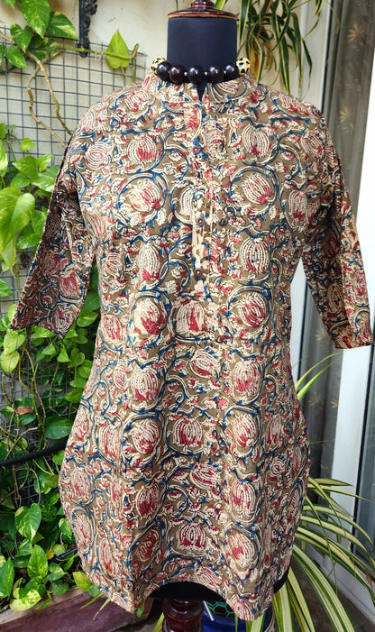 SHORT KURTI