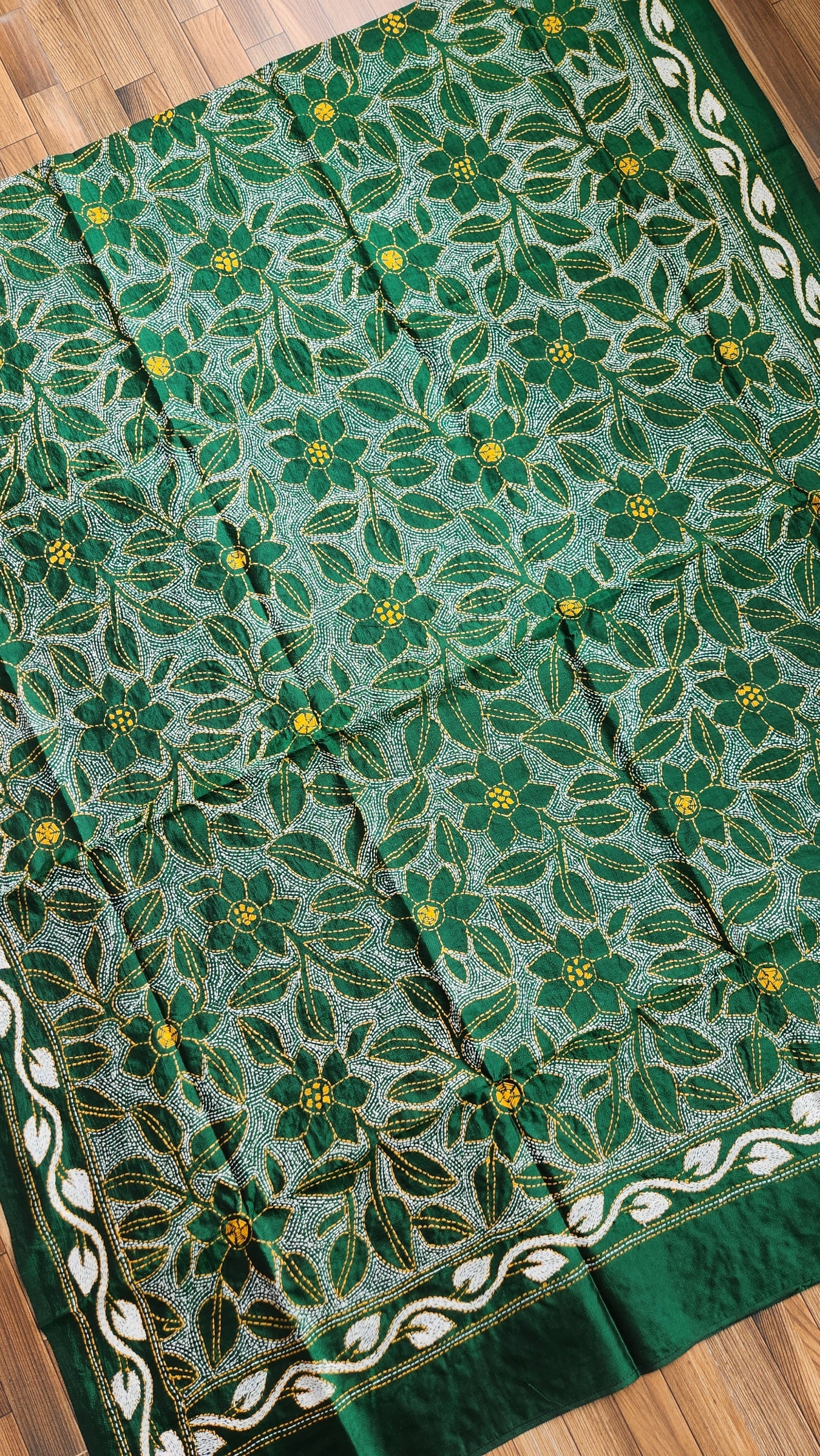 GREEN KANTHA DUPATTA