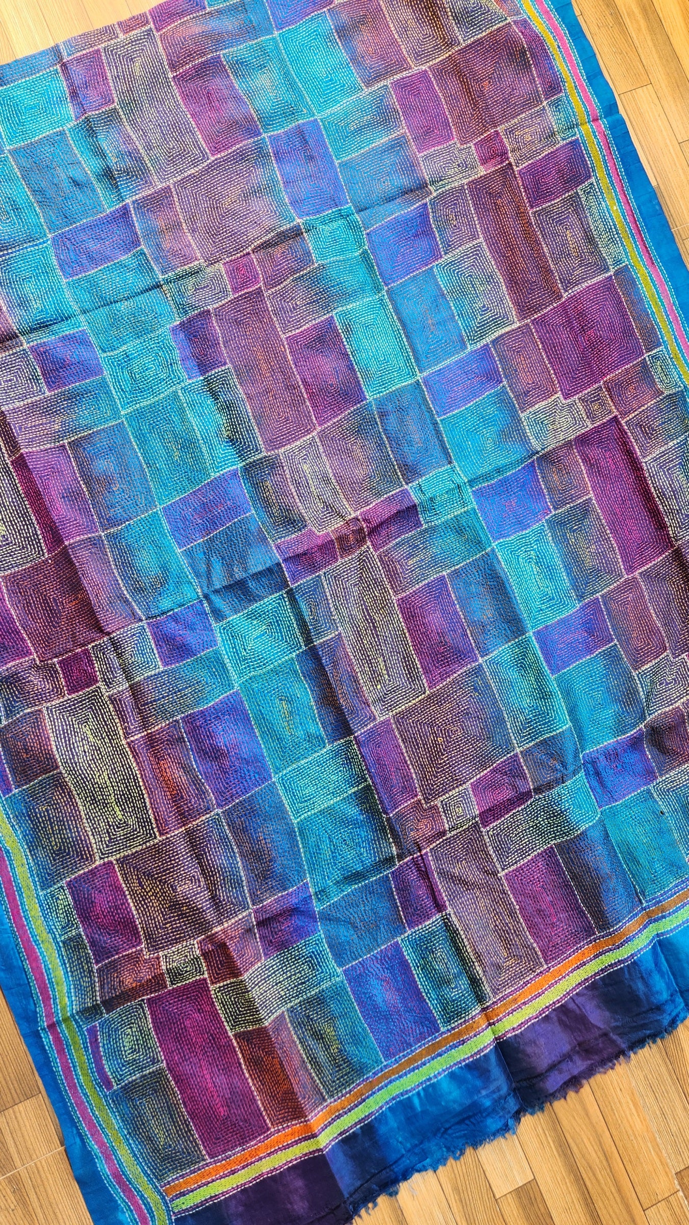 PEACOCK COLORS