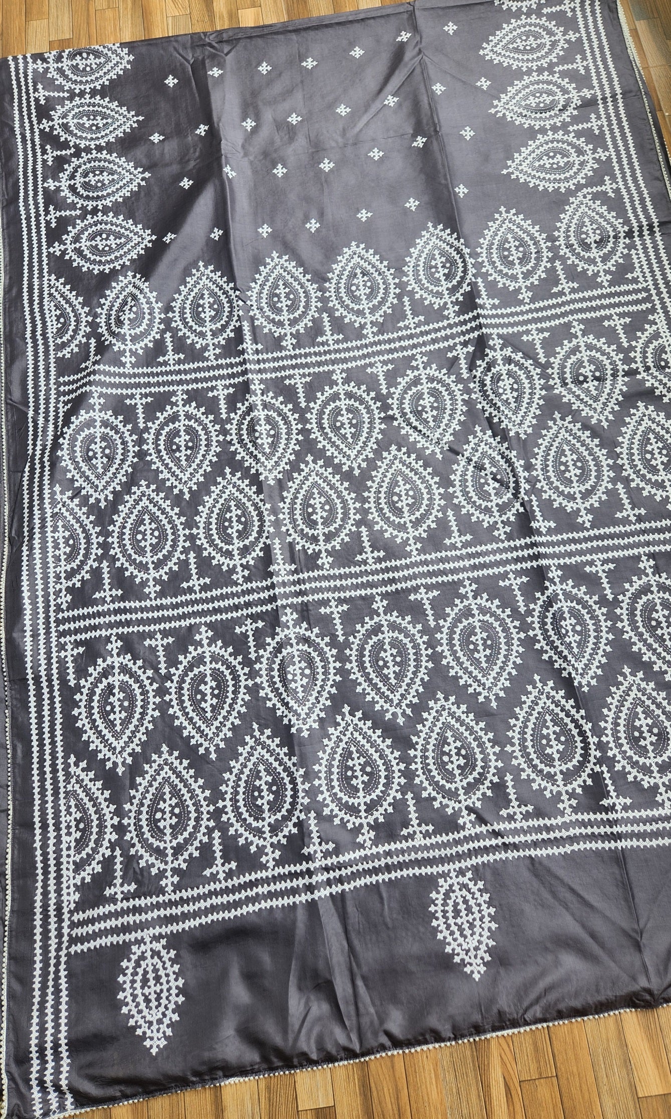 KUTCHWORK SILK SAREE