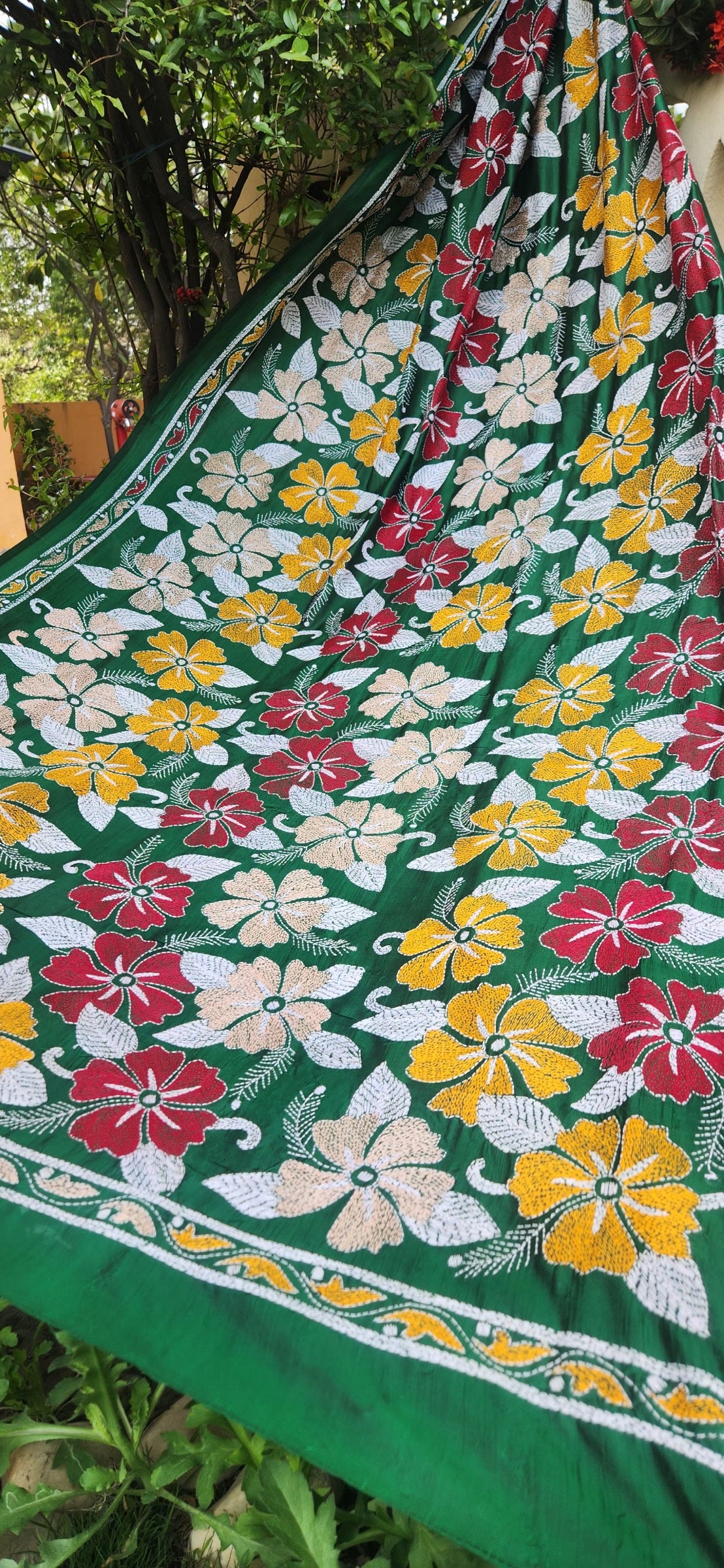 GREEN GLORY KANTHA DUPATTA