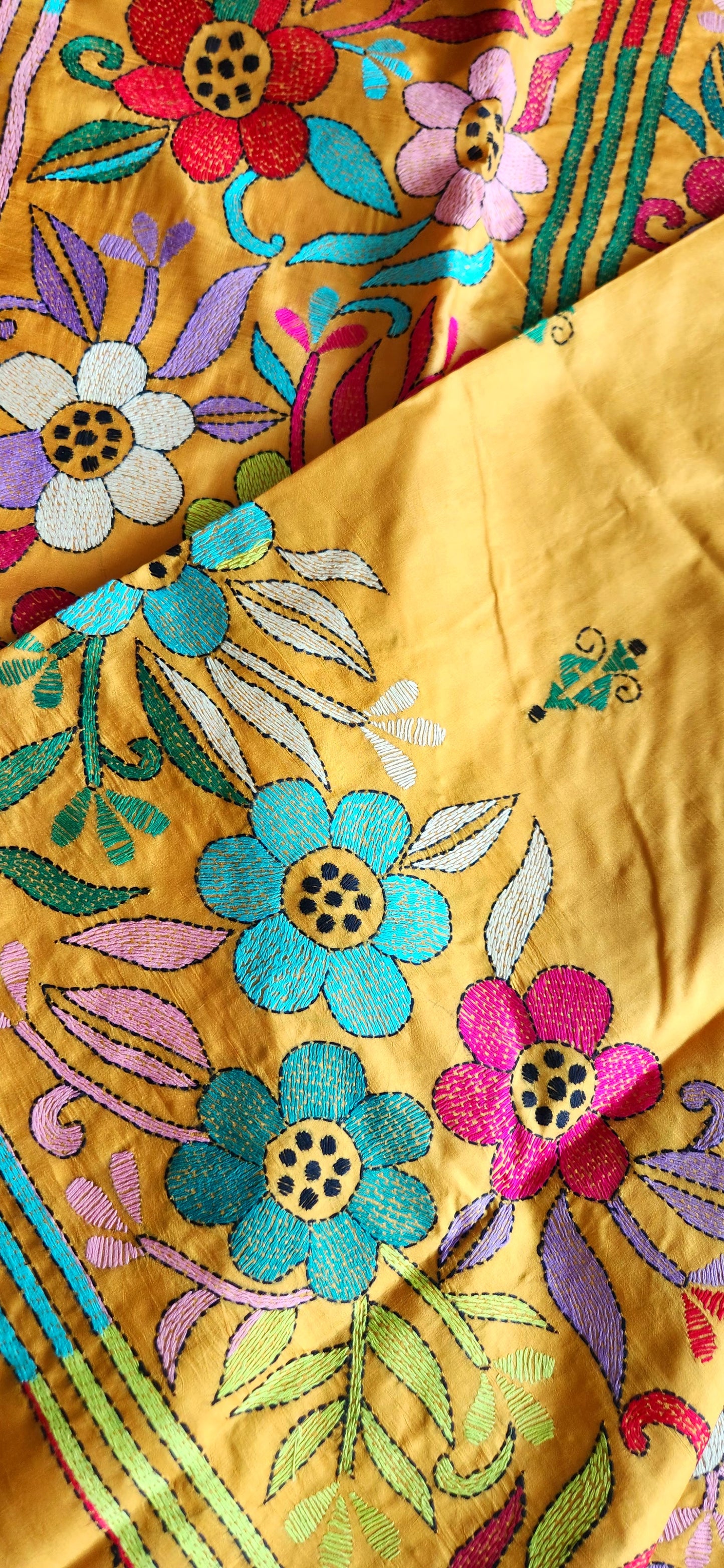 PERIWINKLE KANTHA SAREE