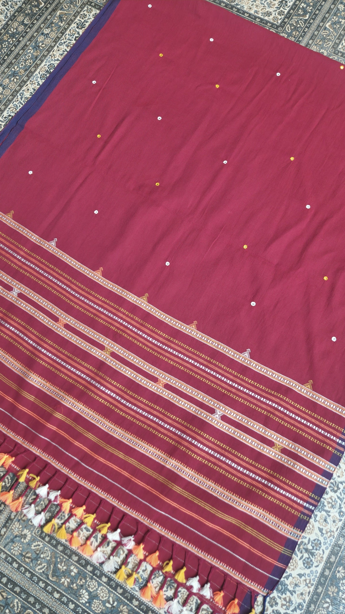 red dupatta Bhujodi dupatta handloom dupatta handmade dupatta iTokri Gaatha