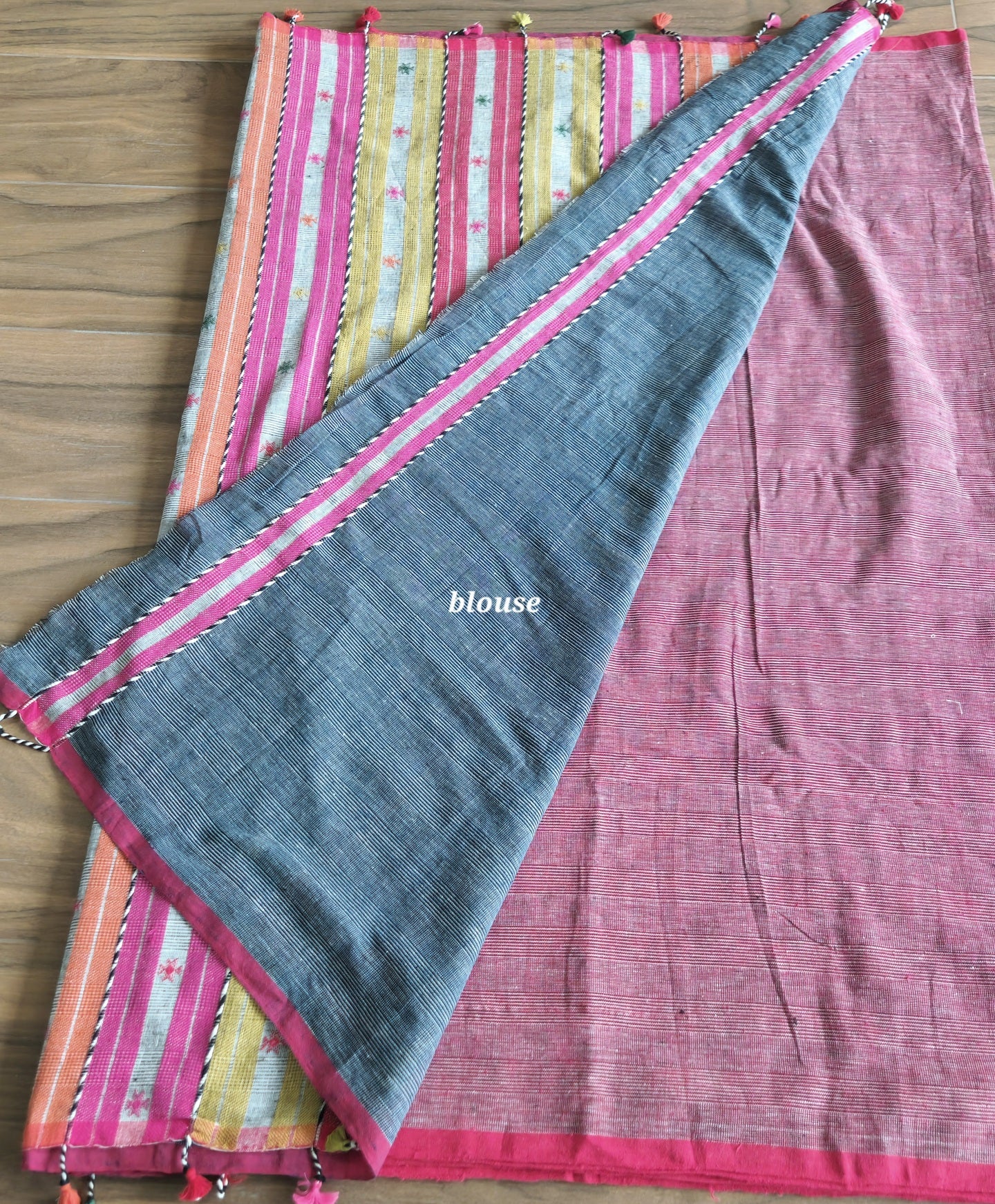 Bhujodi saree kala cotton saree handloom saree Gaatha iTokri saree for gifting colorful saree unique saree Indian gifts
