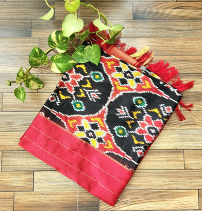Patola Silk Dupatta Black and red dupatta Handloom Indian gifts Wedding Shopping  ikat dupatta