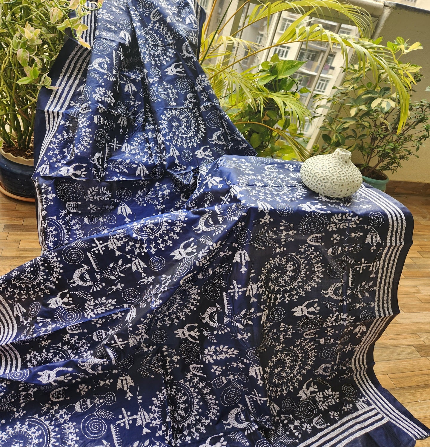 WARLI DUPATTA silk dupatta blue dupattaonline warli hand embroidery shekantha kantha dupatta