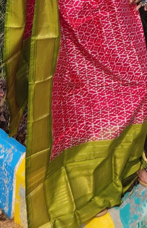 Patola Silk Dupatta Pink dupatta Handloom Indian gifts Wedding Shopping  ikat dupatta mehndi outfit