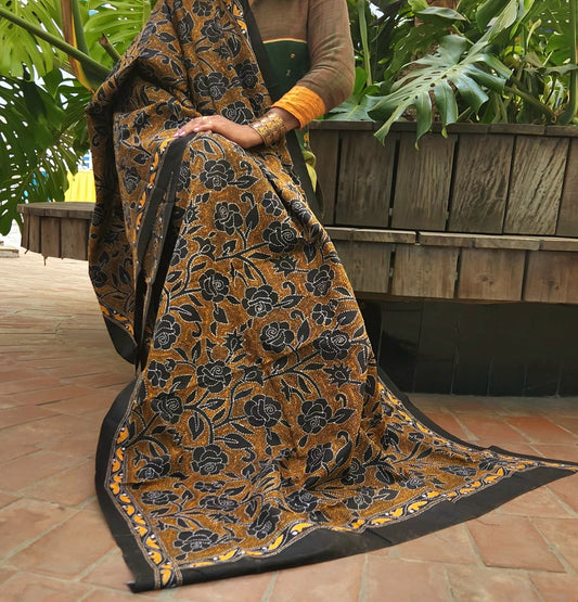 BLACK GOLD KANTHA DUPATTA