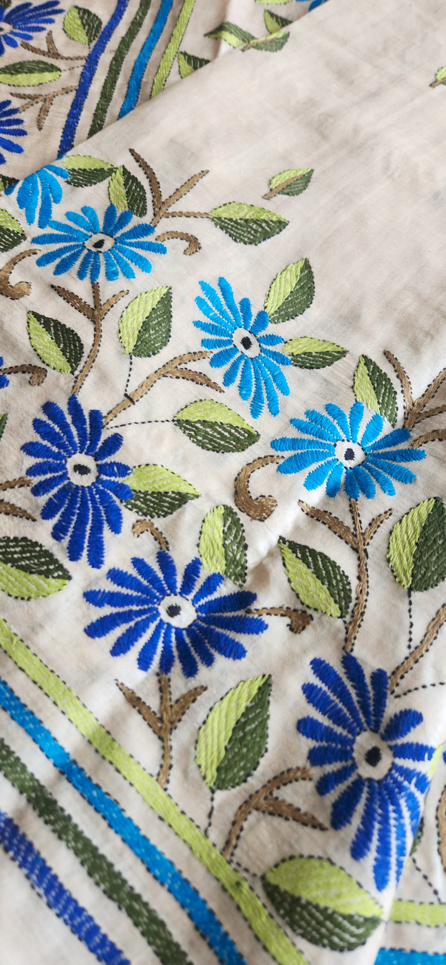 KANTHA SAREE - Daisies