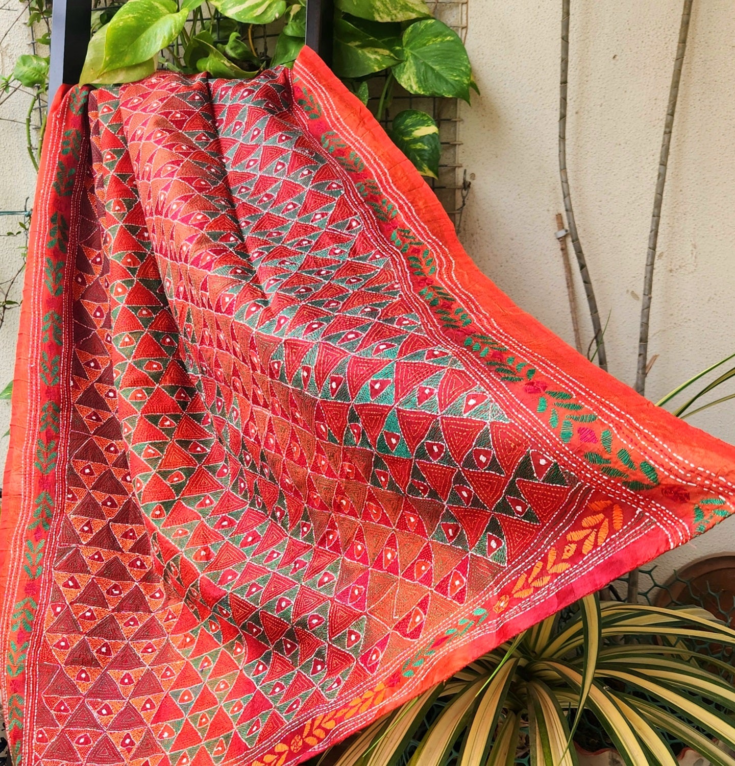 KANTHA DUPATTA