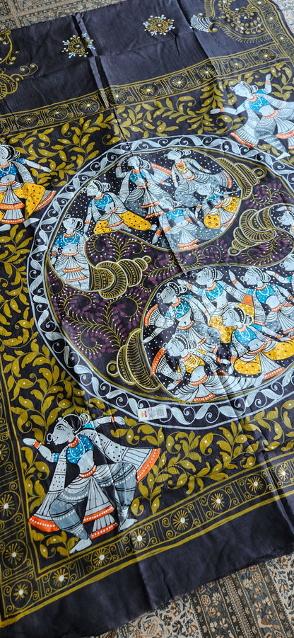 Pattachitra sare eblack saree golden saree saree as gifts Diwali shopping Indian saree
