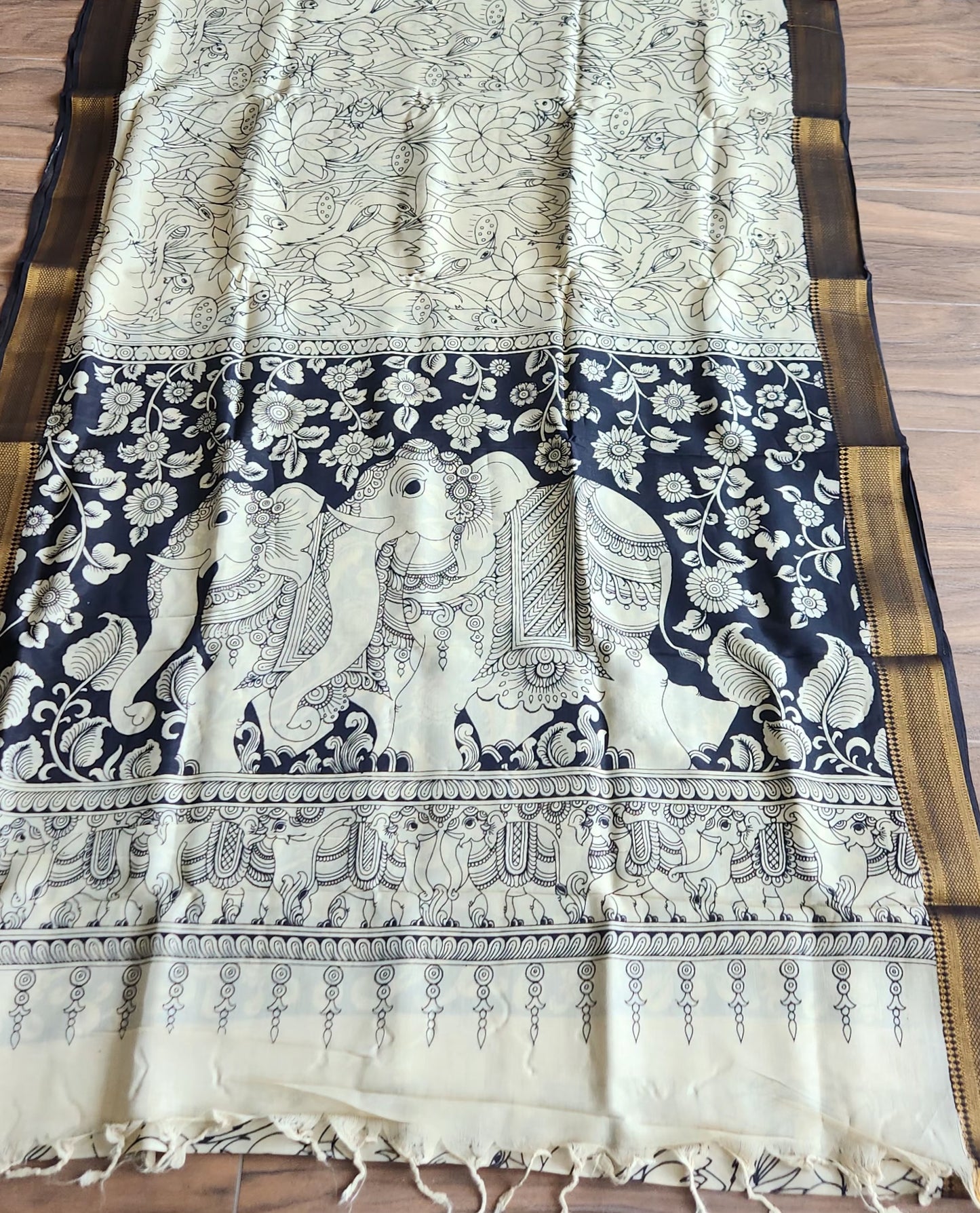 Pen kalamkari saree black and white saree saree for office saree for gifting Lotus saree