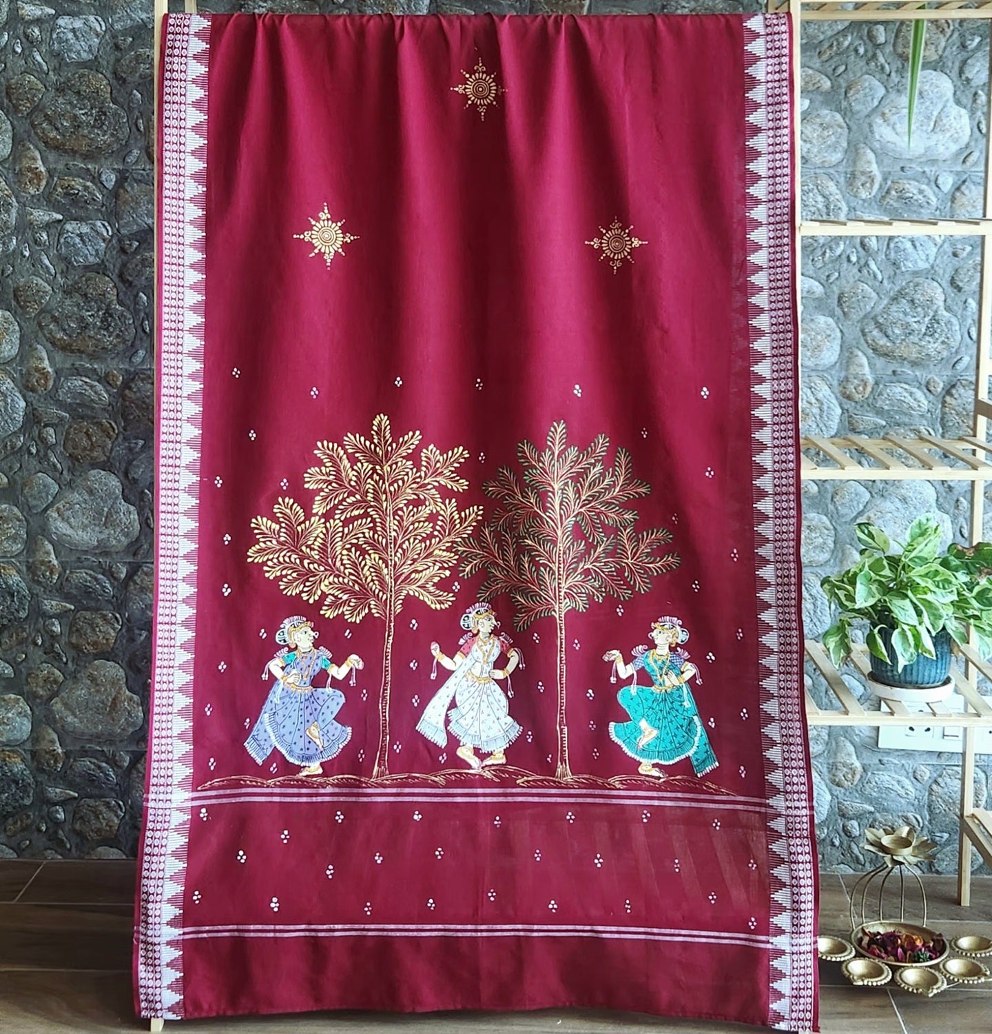 Red dupatta Pattachitra dupatta cotton dupatta burgundy dupatta for officewear Indian gifts handmade dupatta wedding shopping