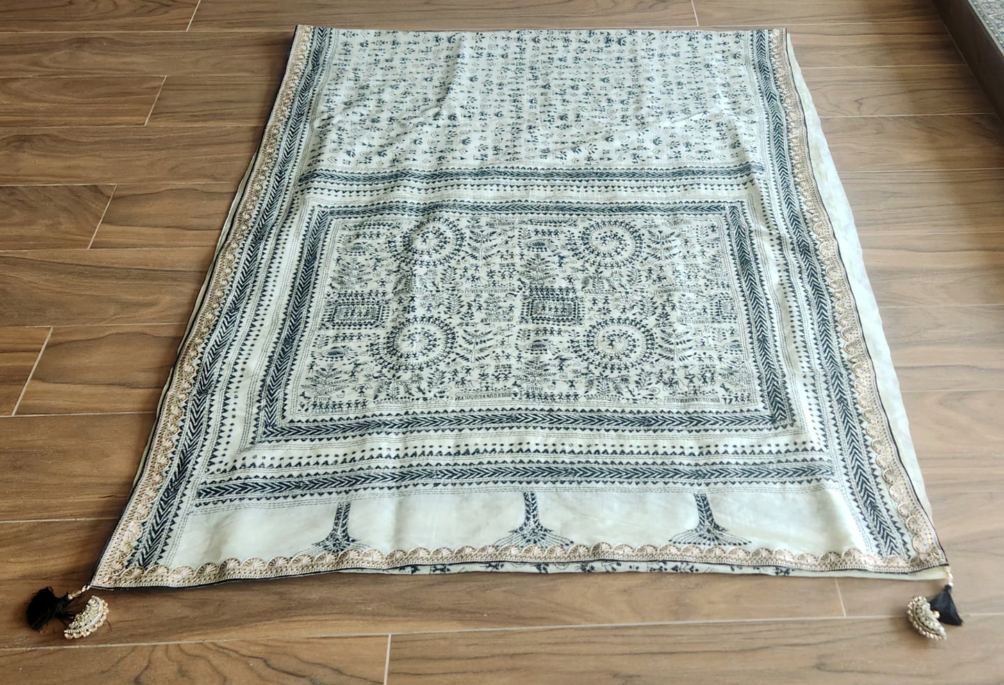 Indian gifts Diwali gifting Wedding sarees Kantha saree warli saree designer saree black and white saree handmade sarees