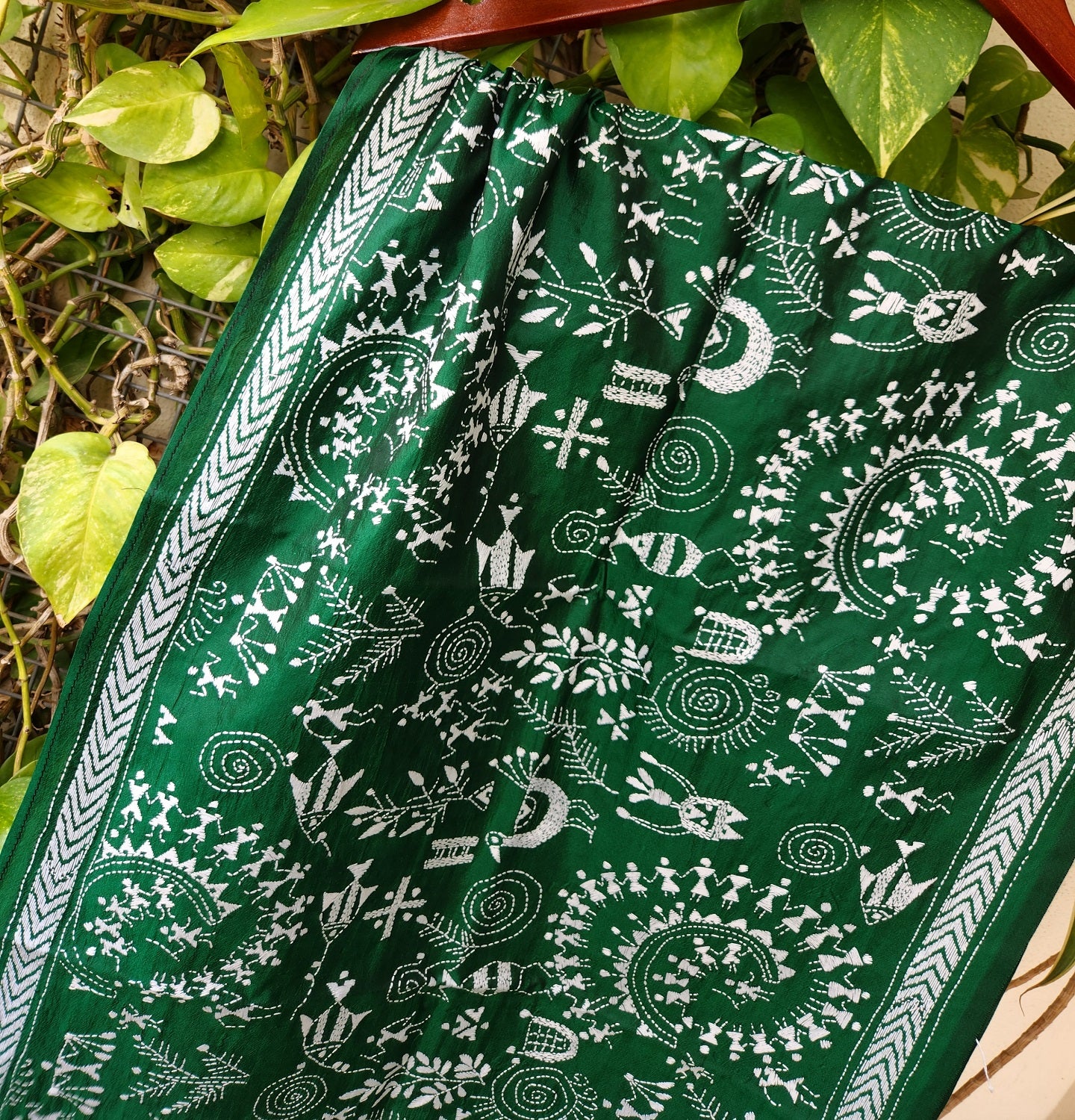 HAND EMBROIDERY STOLE WARLI warlistole stoles stole silkstole gifts Indian  Green