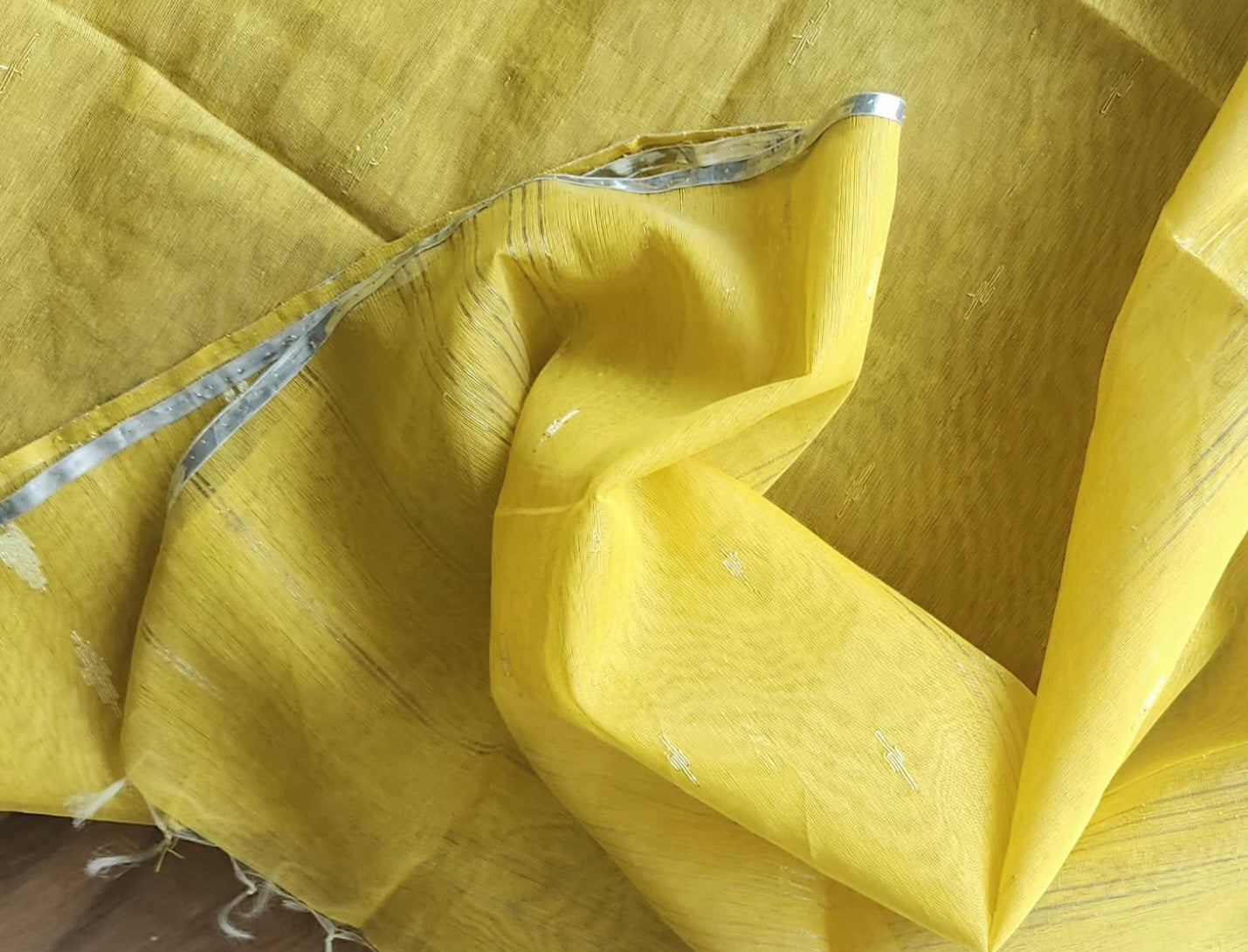 Yellow dupatta cotton dupatta Jamdani dupatta Haldi look wedding shopping