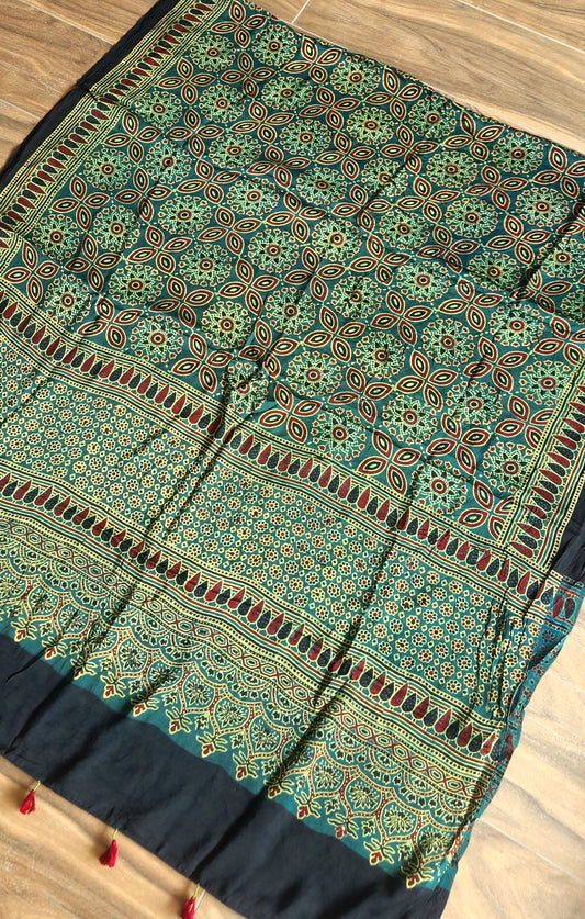 ajrakh dupatta green dupatta yellow dupatta dupatta for mehndi function 