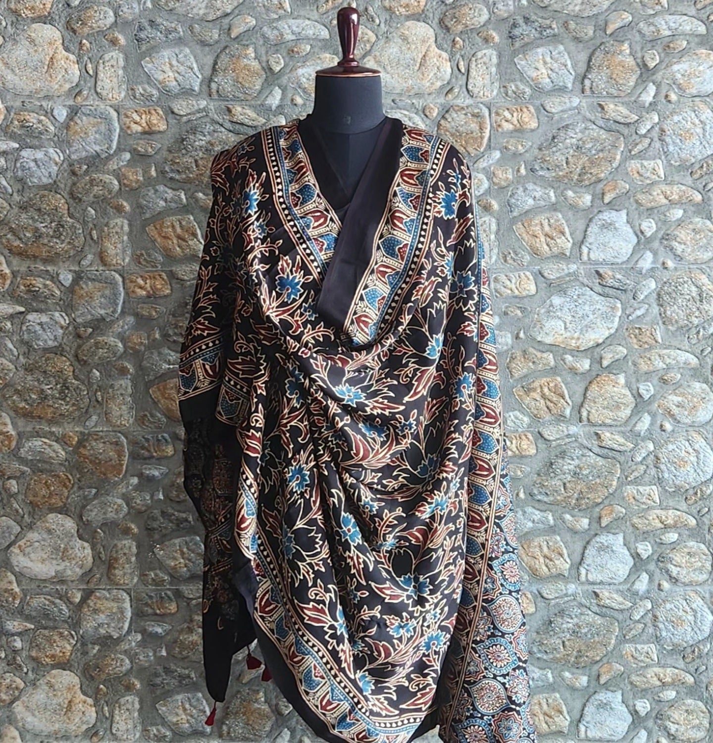 ajrakh dupatta silk dupatta dupattas for gifting officewear dupatta authentic Ajrakh dupatta