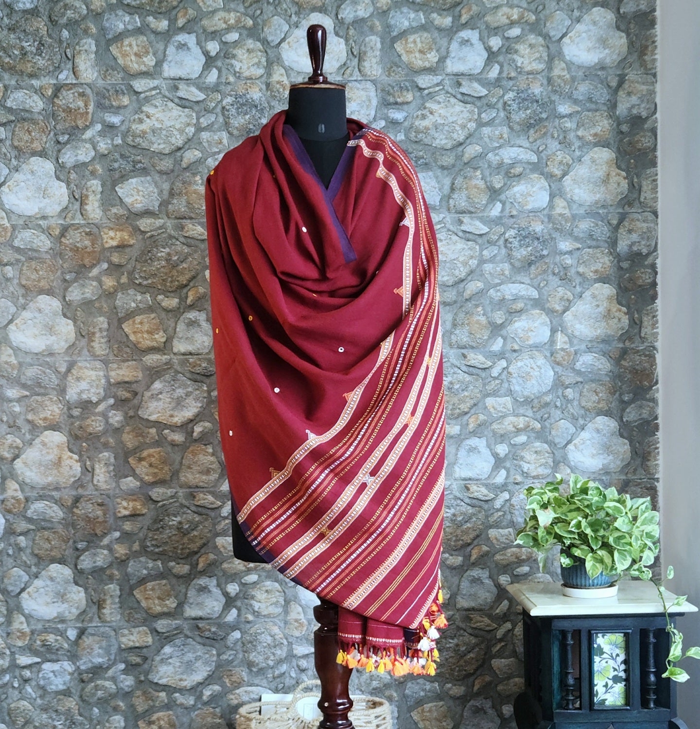 bhujodi dupatta red dupatta Indian gifts handloom dupatta cotton dupatta Gaatha
