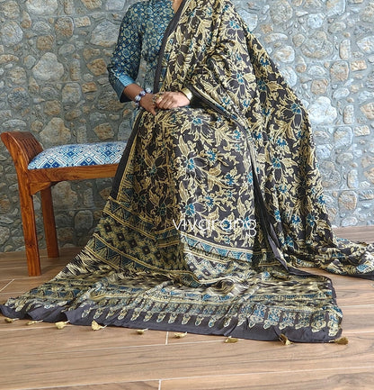 Anniversary gift Birthday gift saree 50th birthday Ajrakh saree