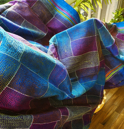 PEACOCK COLORS