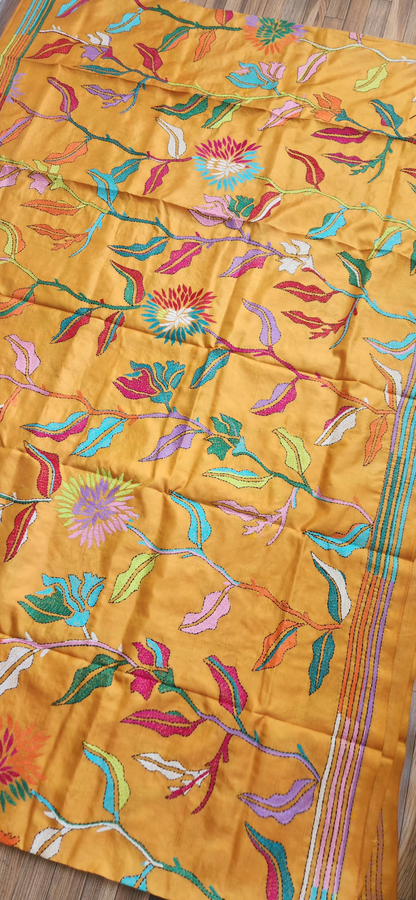 DANDELION KANTHA SAREE