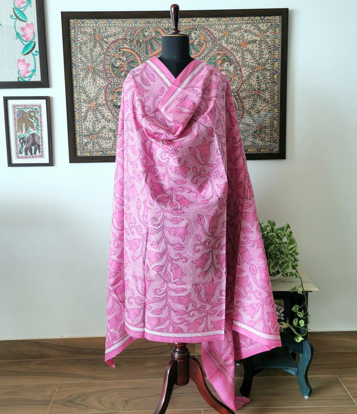 FLORAL KANTHA DUPATTA